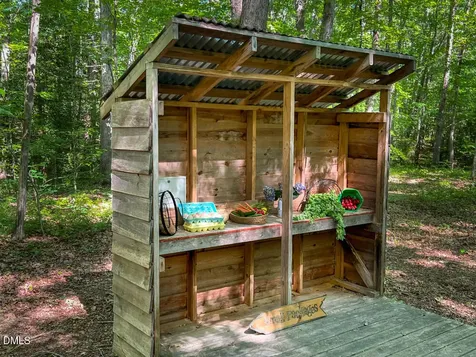 215 E Deer Run Apex NC 27523