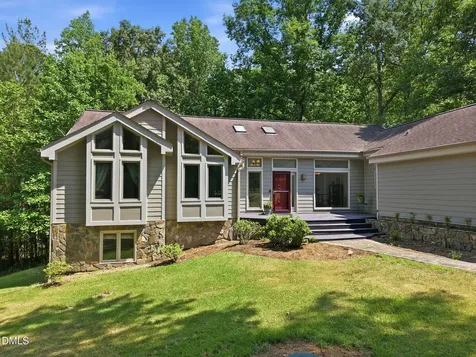 215 E Deer Run Apex NC 27523
