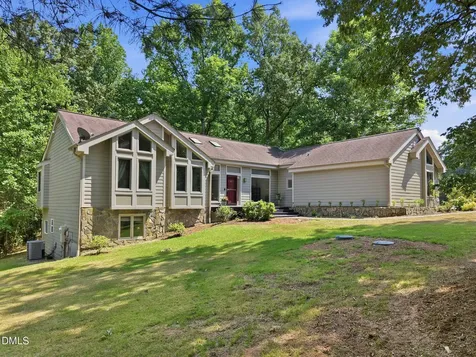 215 E Deer Run Apex NC 27523