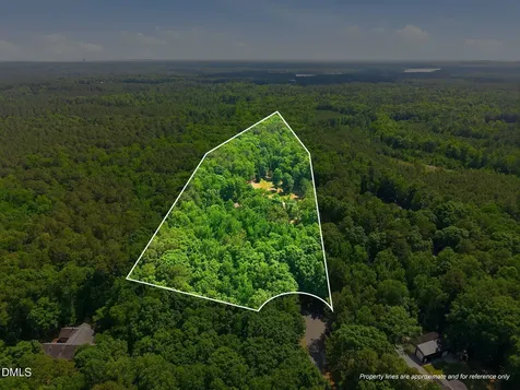 215 E Deer Run Apex NC 27523