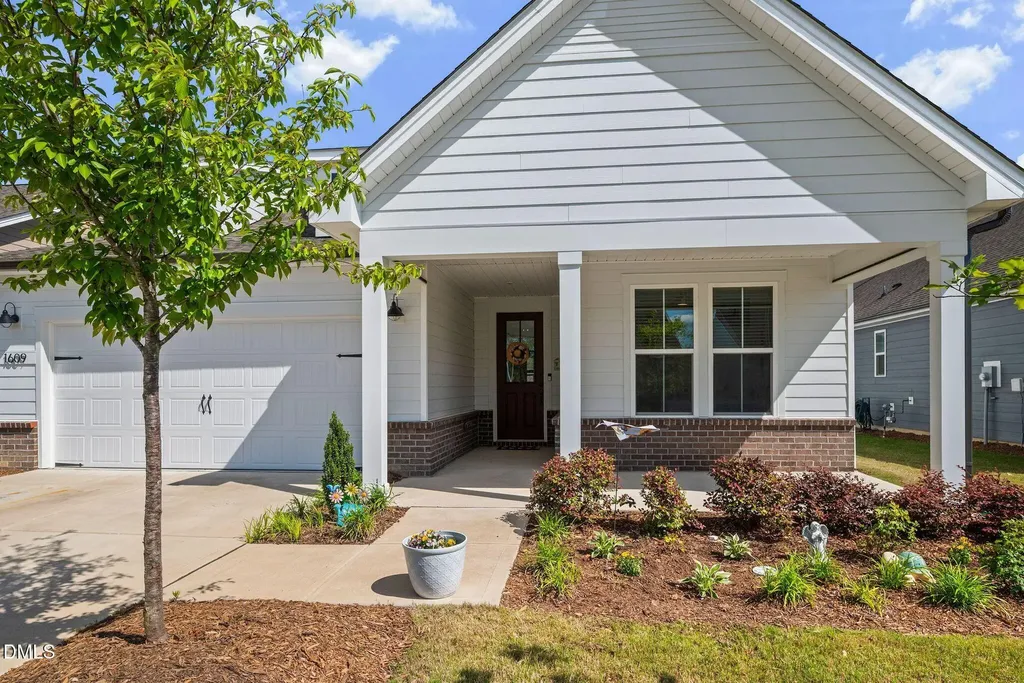 1609 Plover Circle Fuquay Varina NC 27526