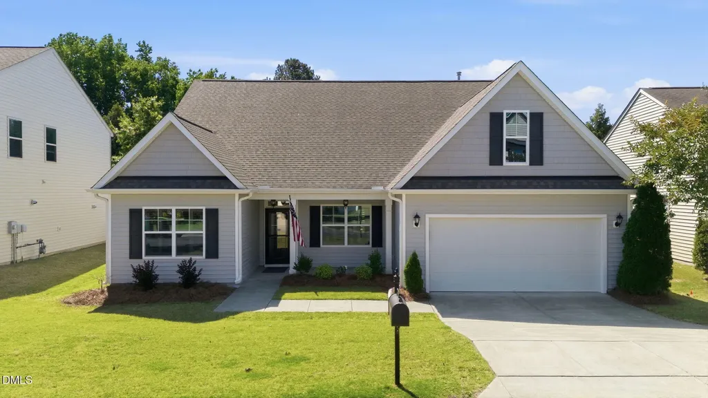 32 Kenilworth Street Clayton NC 27527