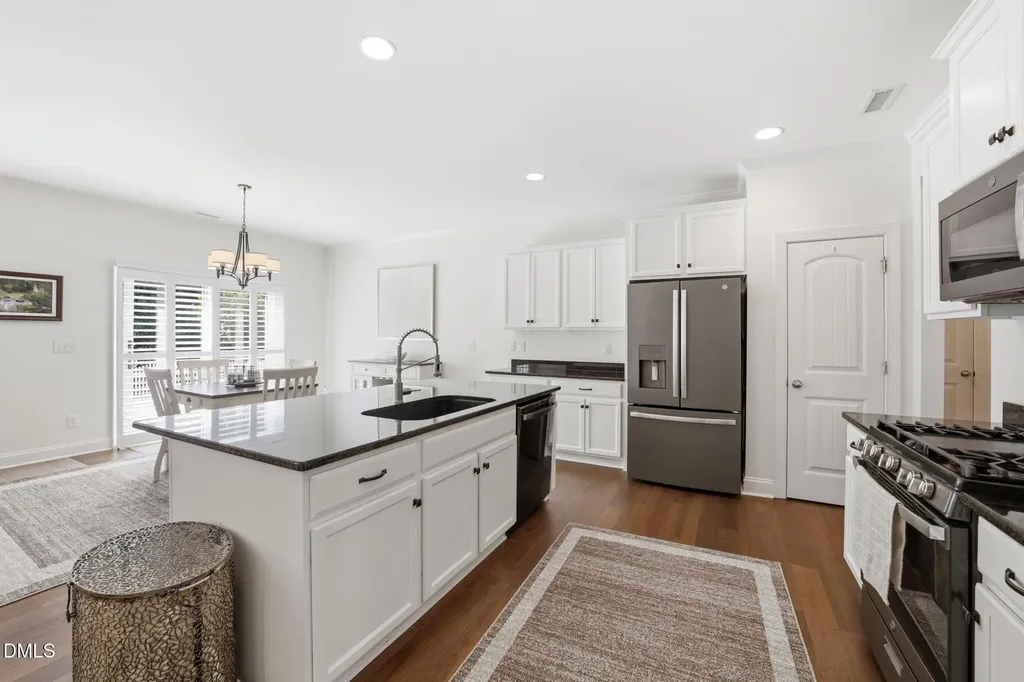 32 Kenilworth Street Clayton NC 27527