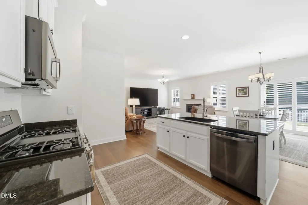 32 Kenilworth Street Clayton NC 27527
