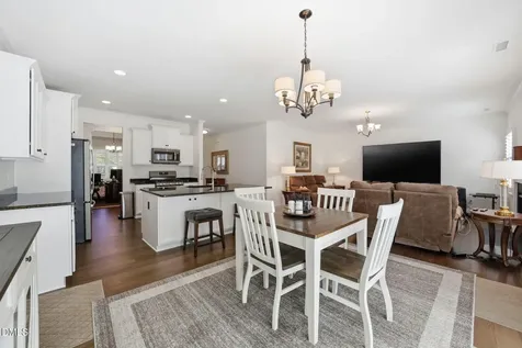 32 Kenilworth Street Clayton NC 27527
