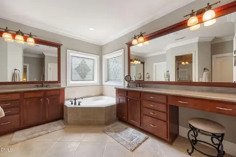 7244 Ryehill Drive Cary NC 27519