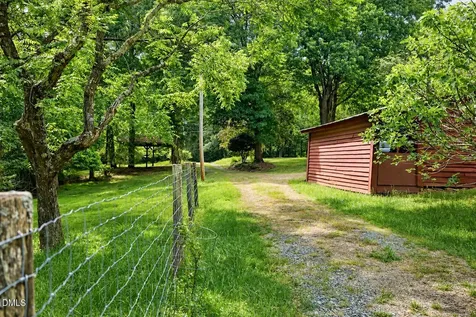 7504 Dodsons Crossroad Hillsborough NC 27278