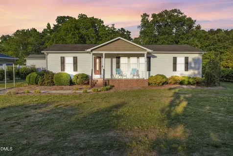 199 Iris Bryant Road Erwin NC 28339