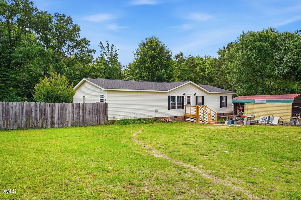8876 S Creek Road Willow Springs NC 27592