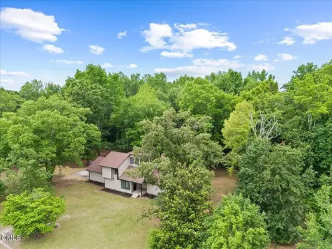 7682 Troy Fisher Road Fayetteville NC 28312