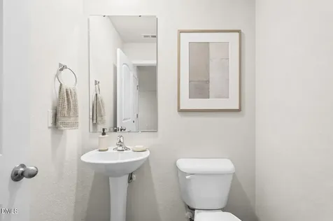 725 Fauna Street Zebulon NC 27597