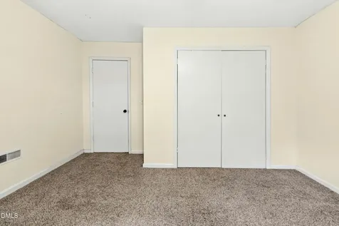 238 E Vance Zebulon NC 27597