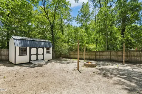 238 E Vance Zebulon NC 27597