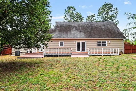 43 Wyoming Court Spring Lake NC 28390