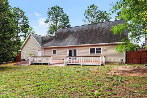 43 Wyoming Court Spring Lake NC 28390