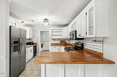 43 Wyoming Court Spring Lake NC 28390