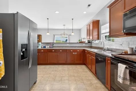 2546 Covington Loop Graham NC 27253