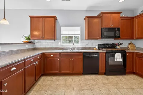 2546 Covington Loop Graham NC 27253
