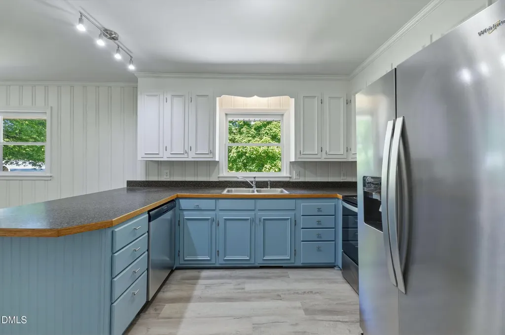209 N Wilkins Road Haw River NC 27258