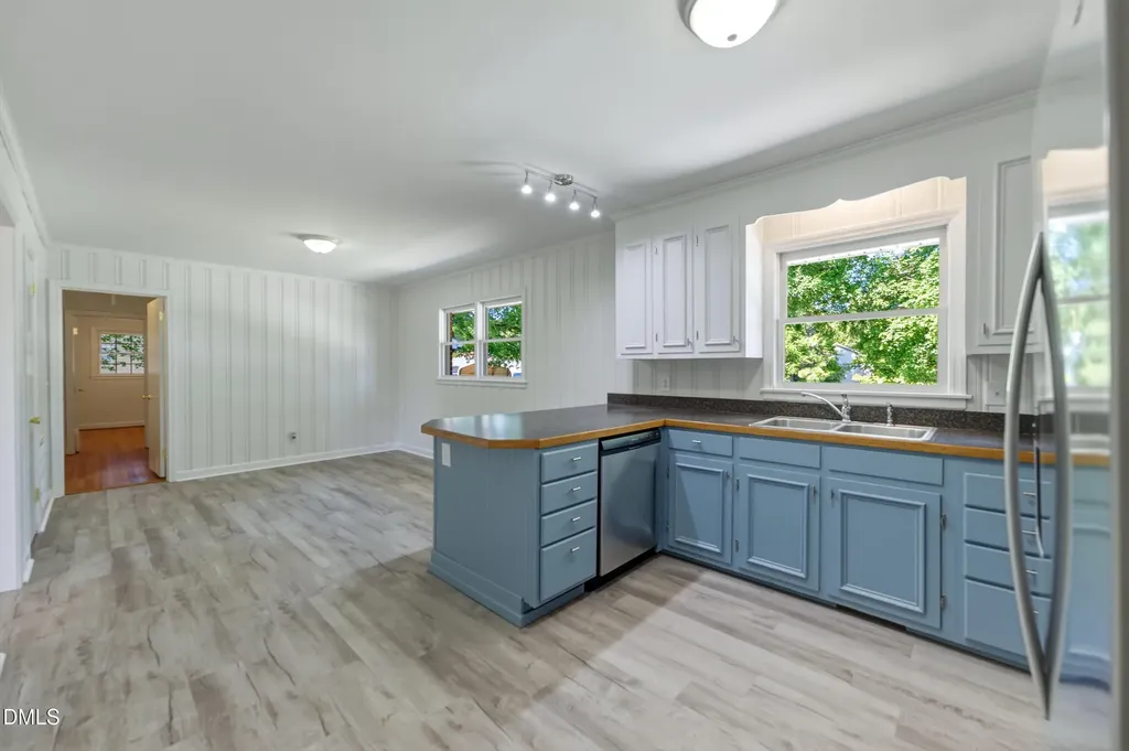 209 N Wilkins Road Haw River NC 27258