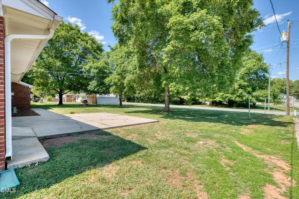209 N Wilkins Road Haw River NC 27258