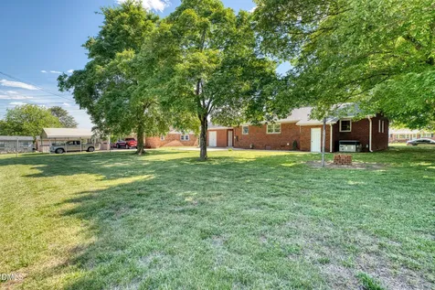 209 N Wilkins Road Haw River NC 27258