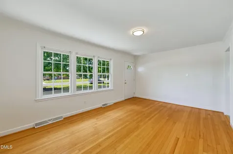 209 N Wilkins Road Haw River NC 27258
