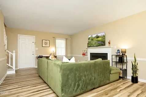 710 Huntington Court Burlington NC 27215