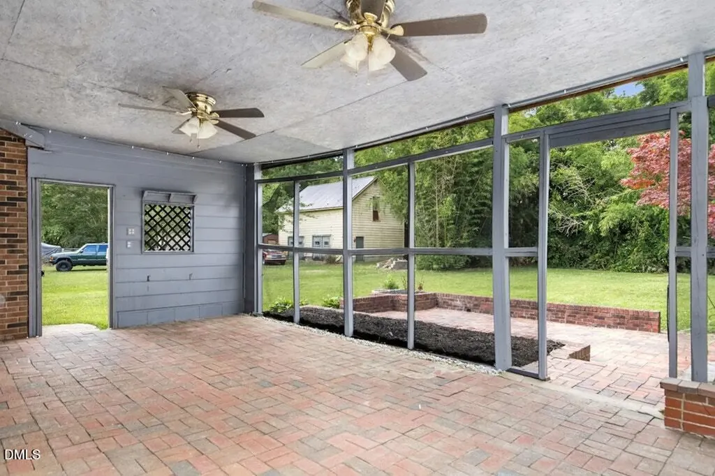 813 Rosemary Street Erwin NC 28339