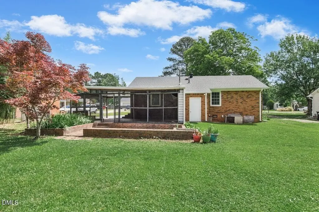 813 Rosemary Street Erwin NC 28339