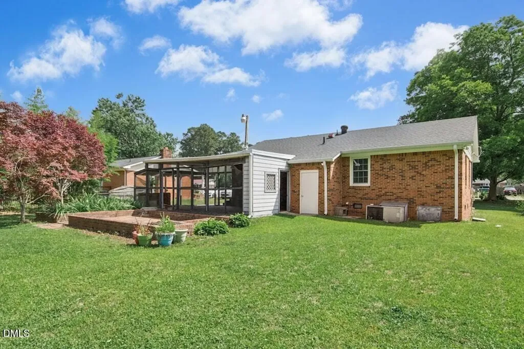 813 Rosemary Street Erwin NC 28339
