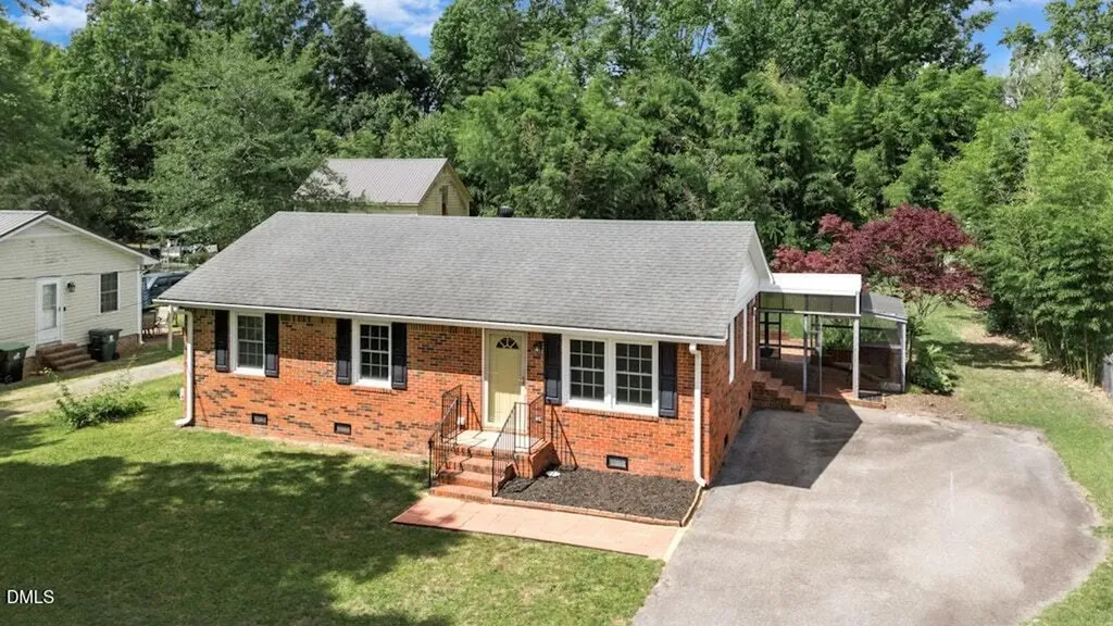 813 Rosemary Street Erwin NC 28339