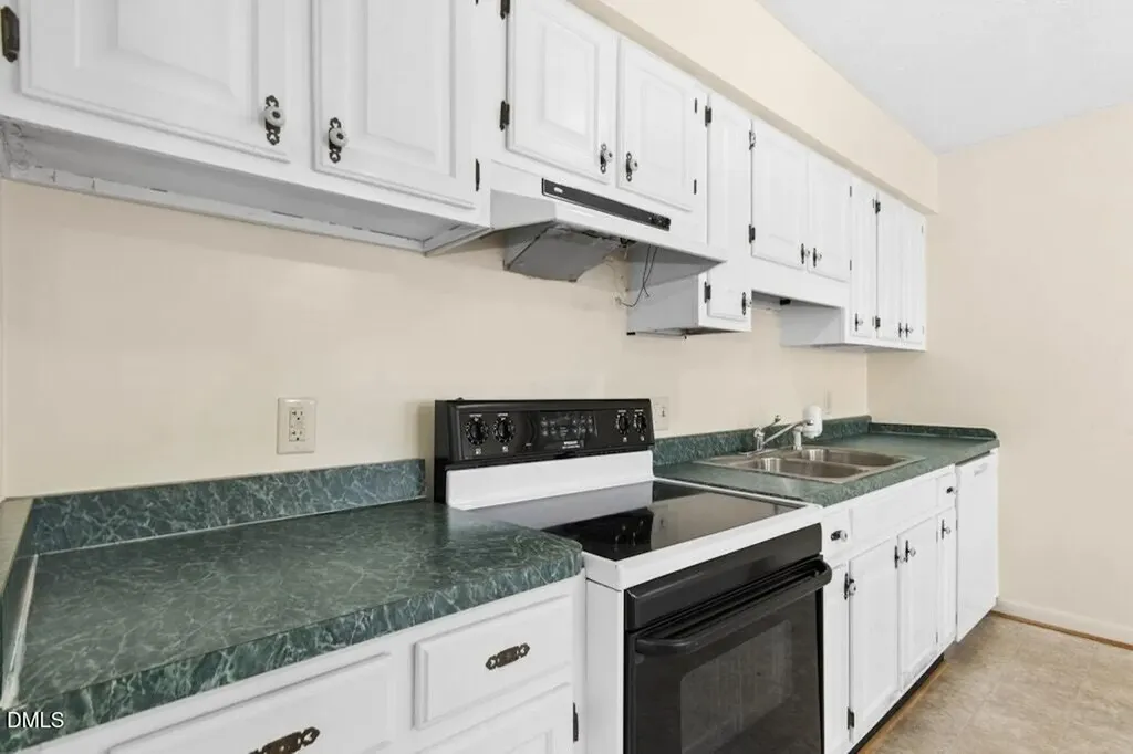 813 Rosemary Street Erwin NC 28339