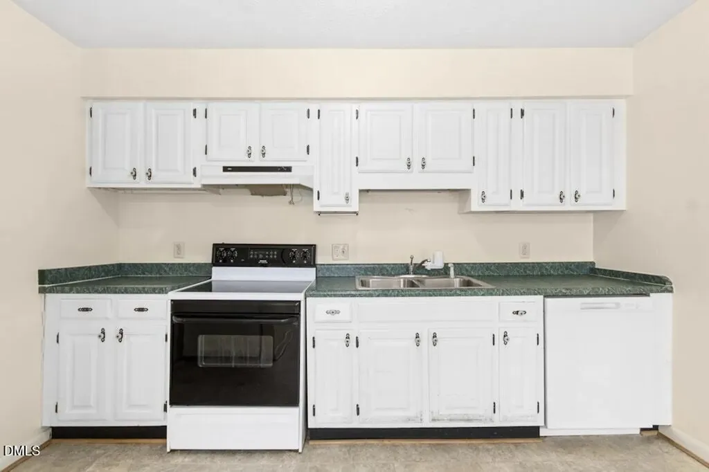 813 Rosemary Street Erwin NC 28339