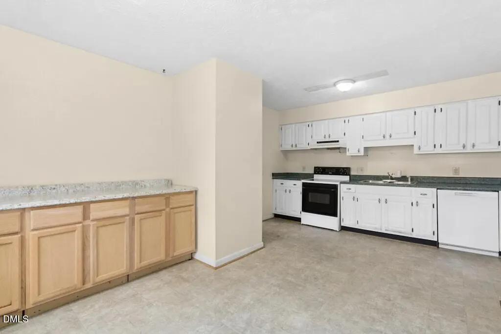 813 Rosemary Street Erwin NC 28339