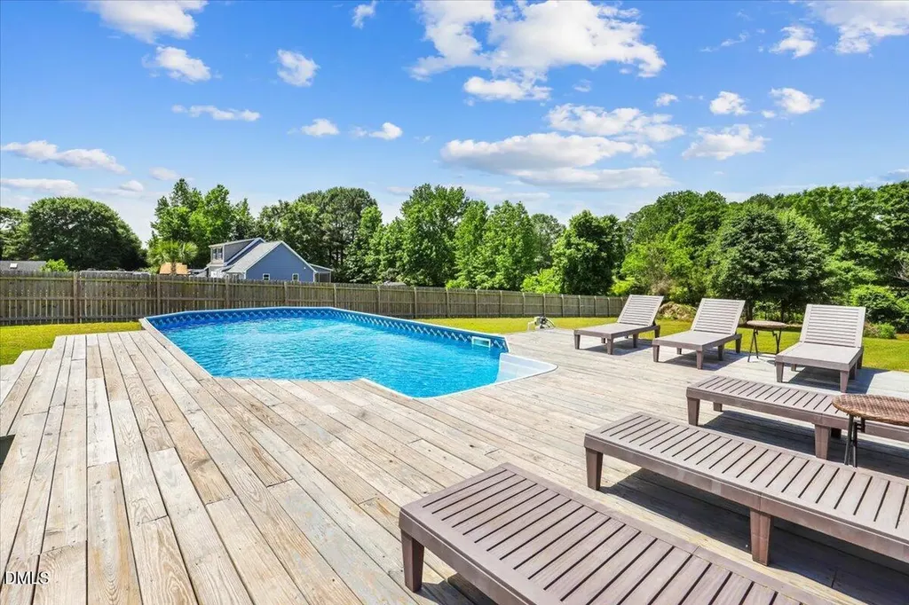 2049 Herbert Akins Road Fuquay Varina NC 27526