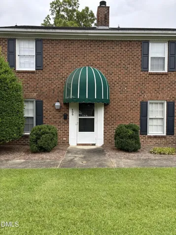 406 W Harnett Street Benson NC 27504