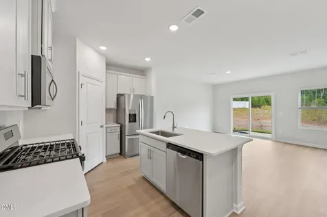 926 Broadleaf Trace Mebane NC 27302