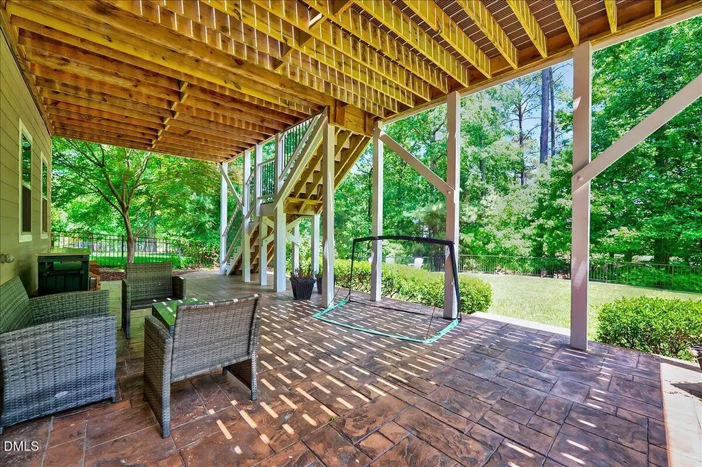 121 Synandra Lane Holly Springs NC 27540