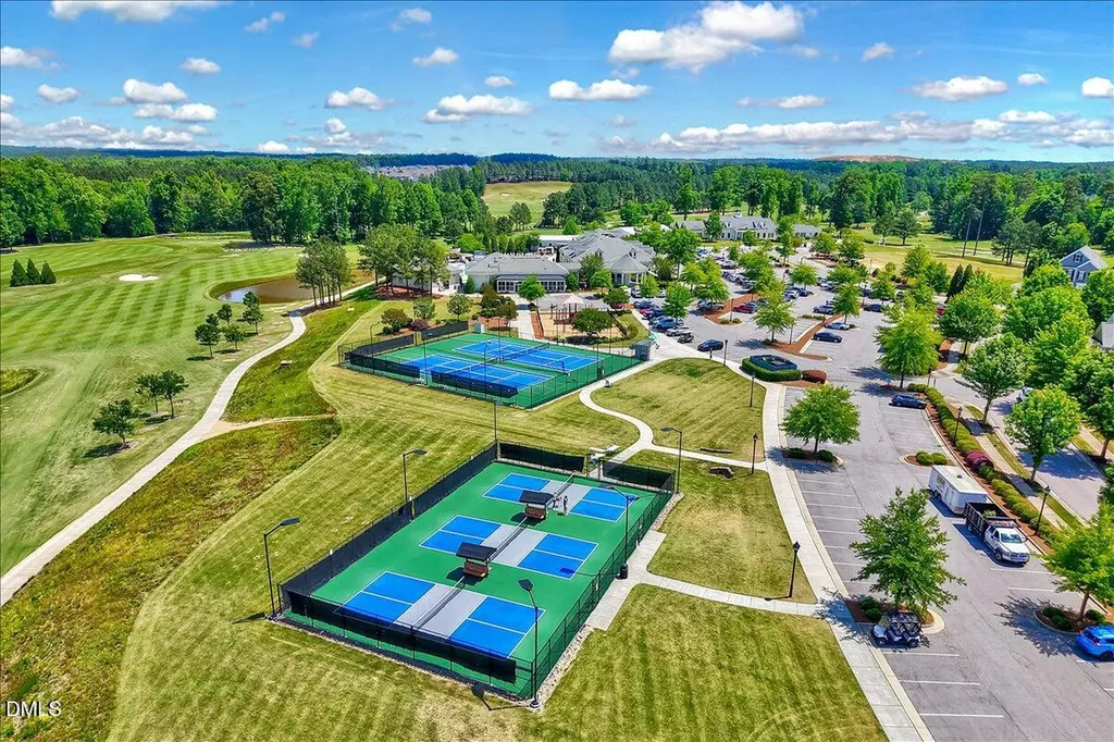 121 Synandra Lane Holly Springs NC 27540