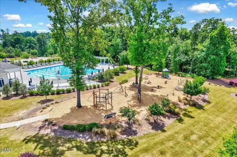 121 Synandra Lane Holly Springs NC 27540
