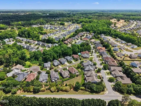 808 Canyoncreek Lane Fuquay Varina NC 27526