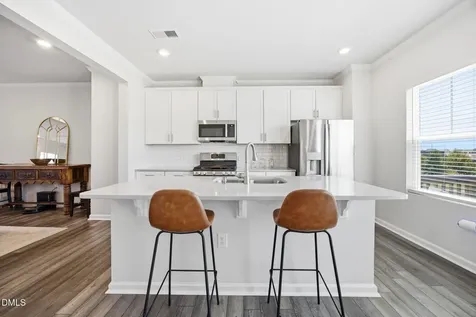 2112 Terrawood Durham NC 27703
