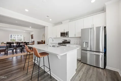 2112 Terrawood Durham NC 27703