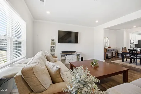 2112 Terrawood Durham NC 27703