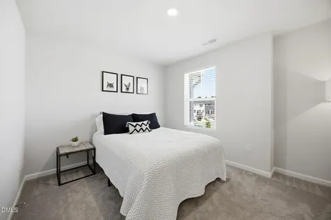 2112 Terrawood Durham NC 27703