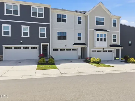 2112 Terrawood Durham NC 27703