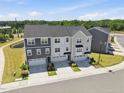 2112 Terrawood Durham NC 27703