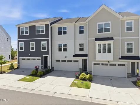 2112 Terrawood Durham NC 27703