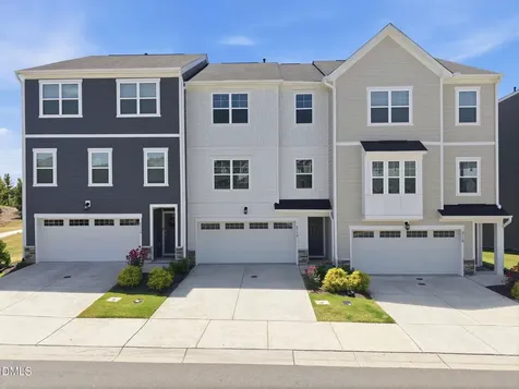 2112 Terrawood Durham NC 27703